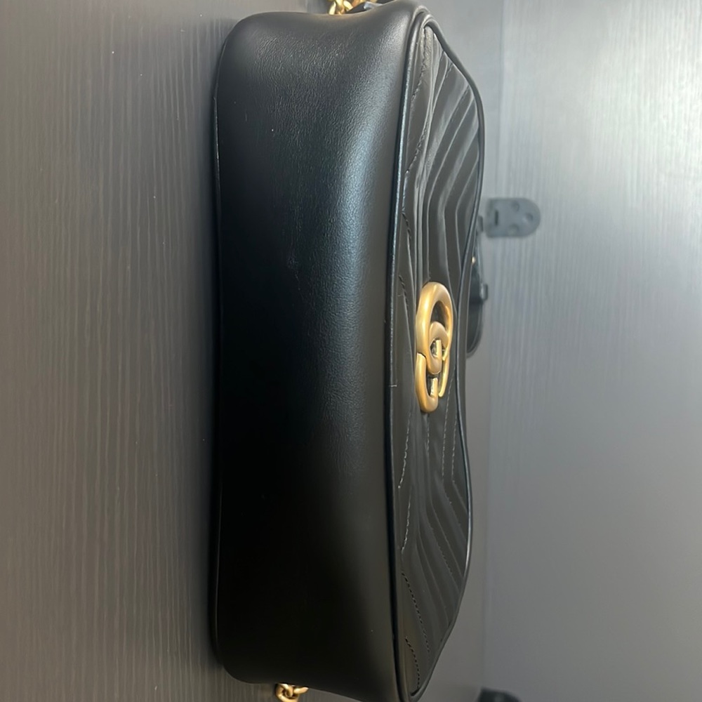 Gucci GG Marmont Quilted Small Shoulder Bag - Picture 13 of 15